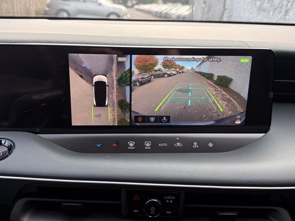 New 2026 Nissan Leaf FWD image 21
