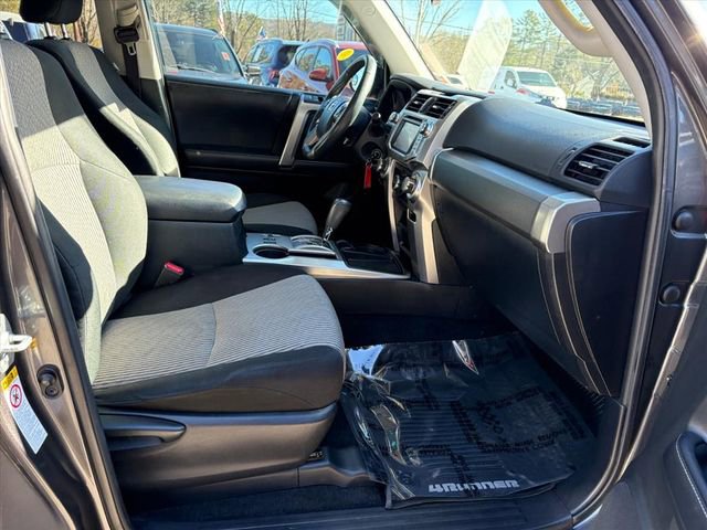 Used 2017 Toyota 4Runner SR5 image 15