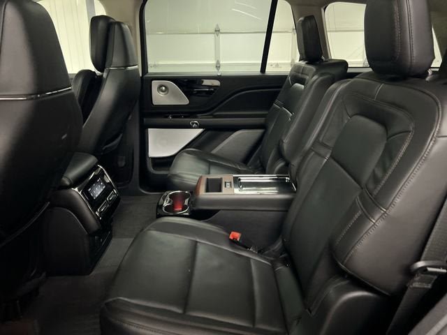 Used 2023 Lincoln Aviator Reserve w/ Equipment Group 201A image 26