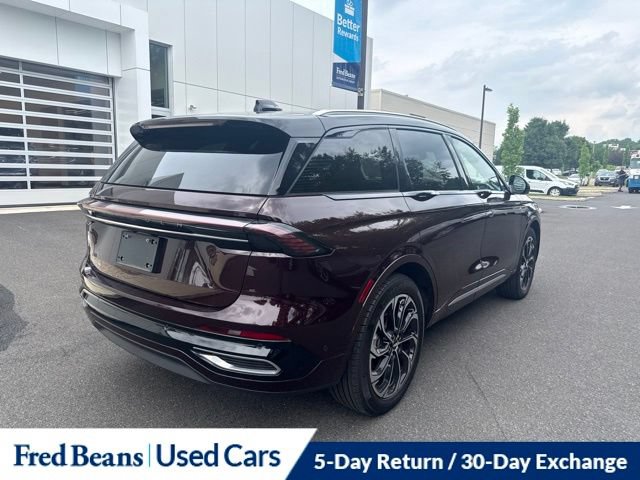 Used 2024 Lincoln Nautilus Reserve w/ Equipment Group 202A AWD/4WD image 7
