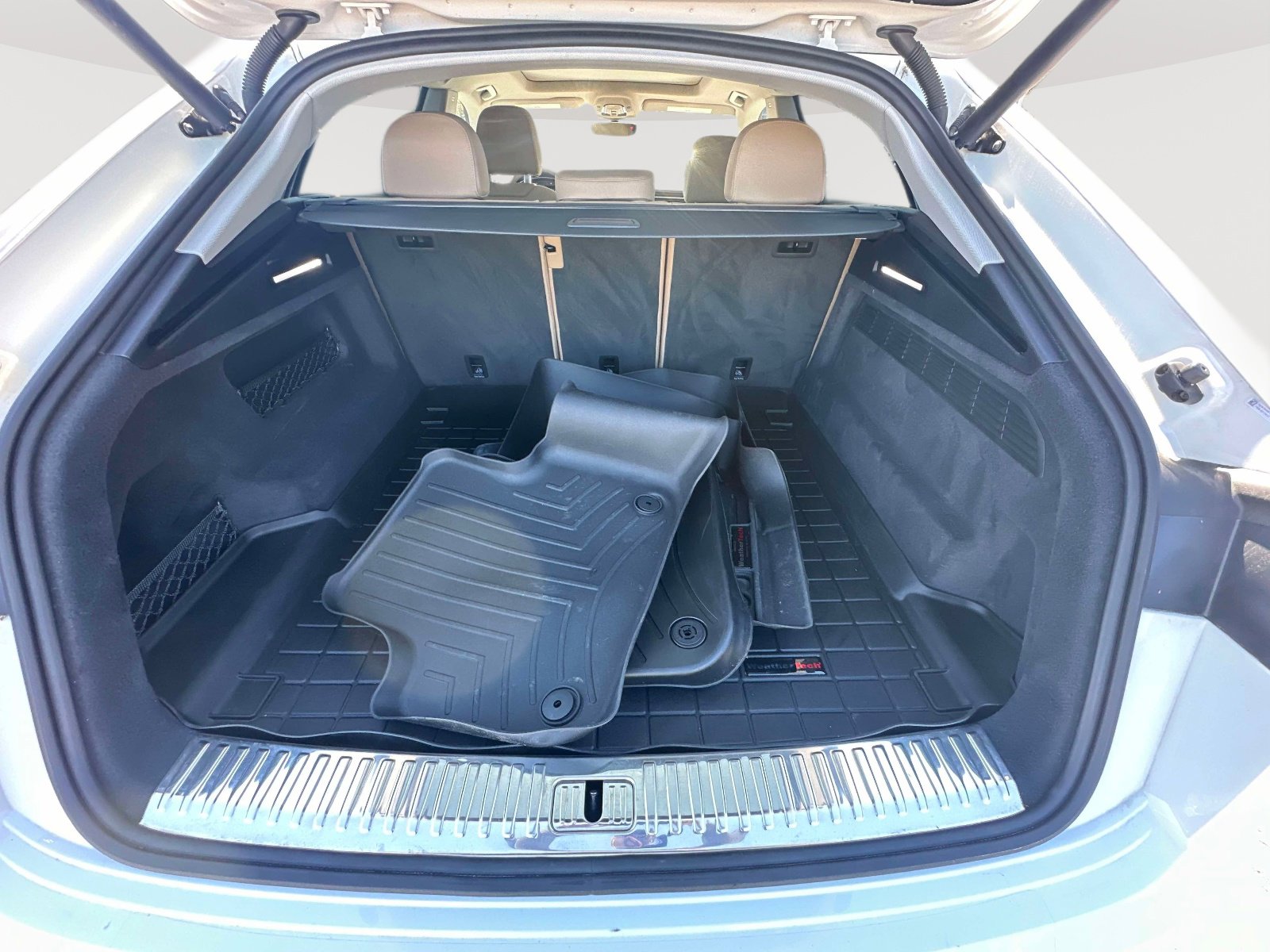 Used 2019 Audi Q8 Premium Plus image 40