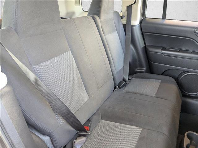 Used 2015 Jeep Patriot Sport w/ Power Value Group AWD/4WD image 16