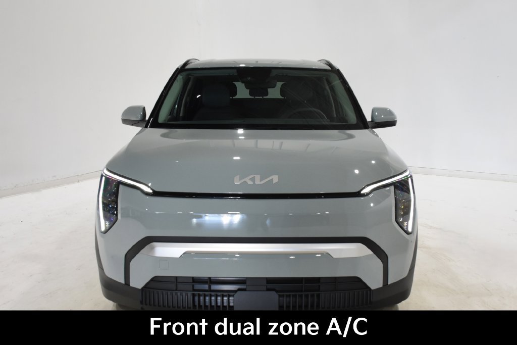 New 2027 Kia EV3 Wind AWD/4WD image 2