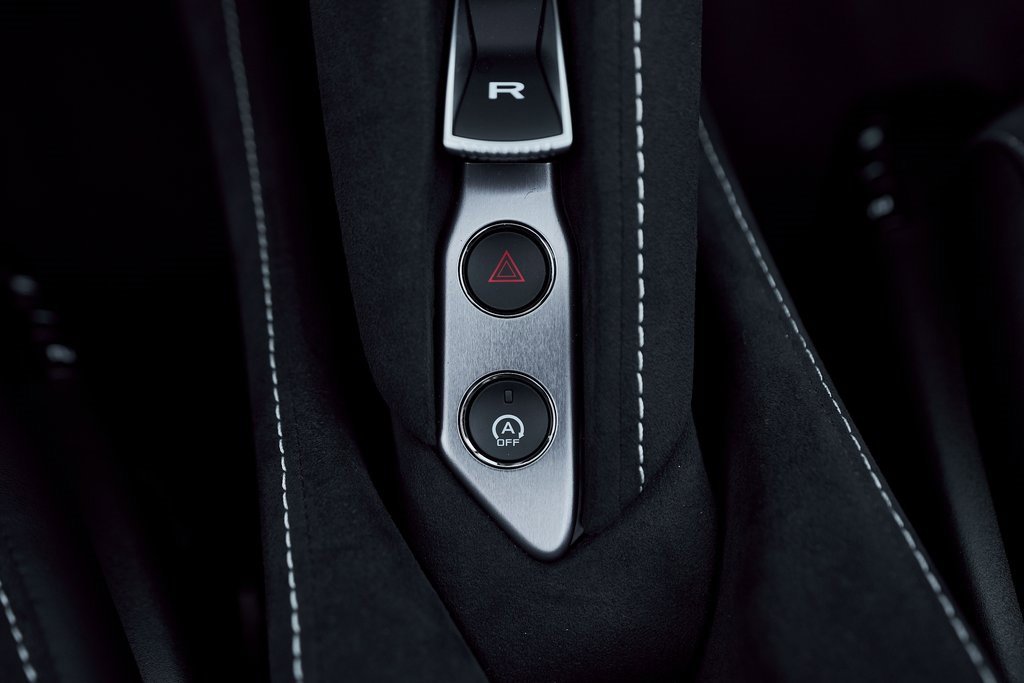 Used 2026 McLaren 750S Spider image 62