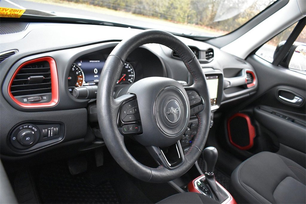 Used 2022 Jeep Renegade Trailhawk w/ Trailer Tow Group image 12