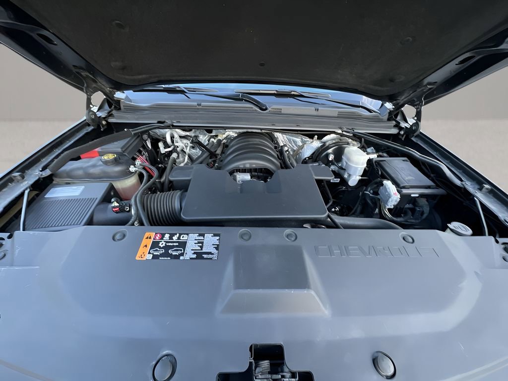 Used 2018 Chevrolet Suburban Premier image 31