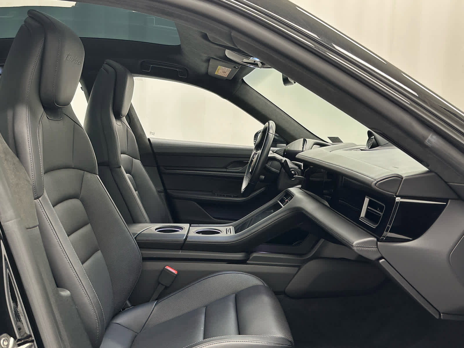 Used 2021 Porsche Taycan Turbo image 18