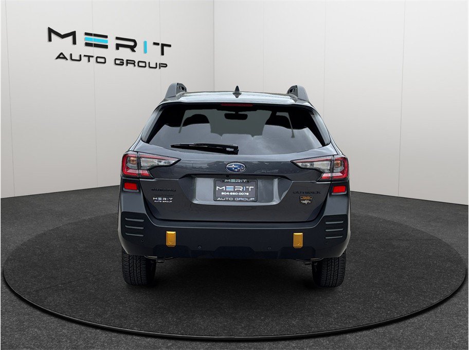 Used 2025 Subaru Outback Wilderness AWD/4WD image 8