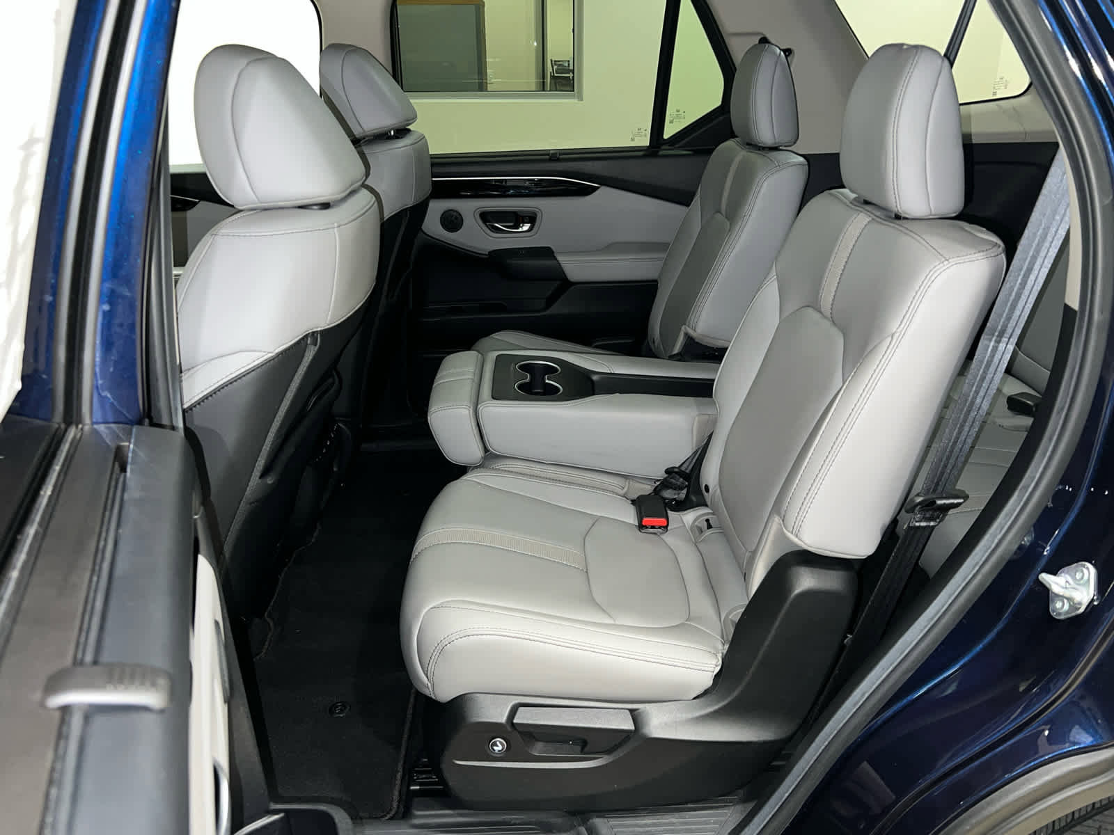 Certified 2025 Honda Pilot Touring image 16