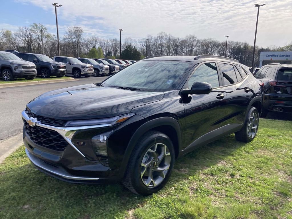 New 2026 Chevrolet Trax LT image 7