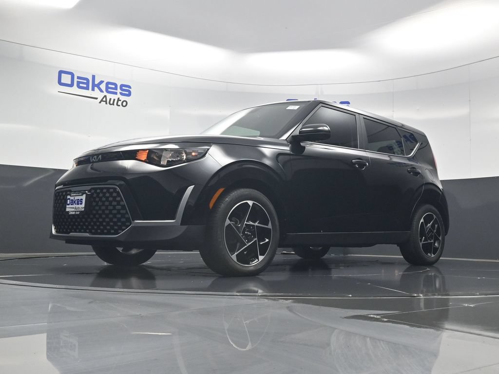 Certified 2023 Kia Soul EX FWD image 38