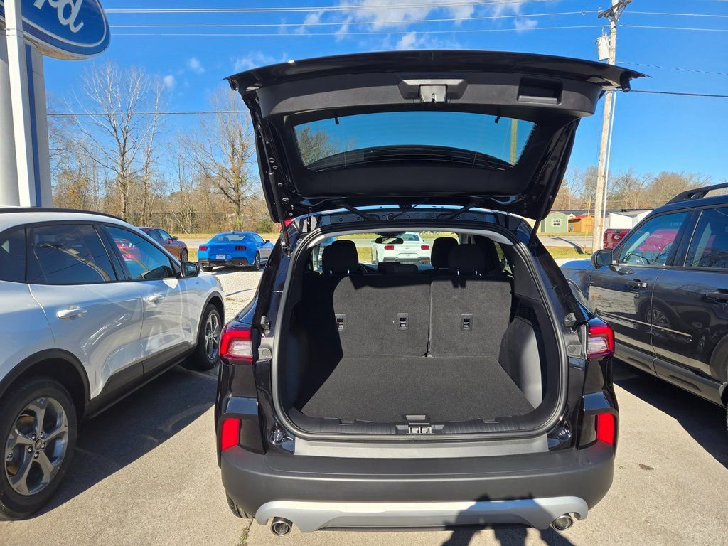 New 2026 Ford Escape Active FWD image 5