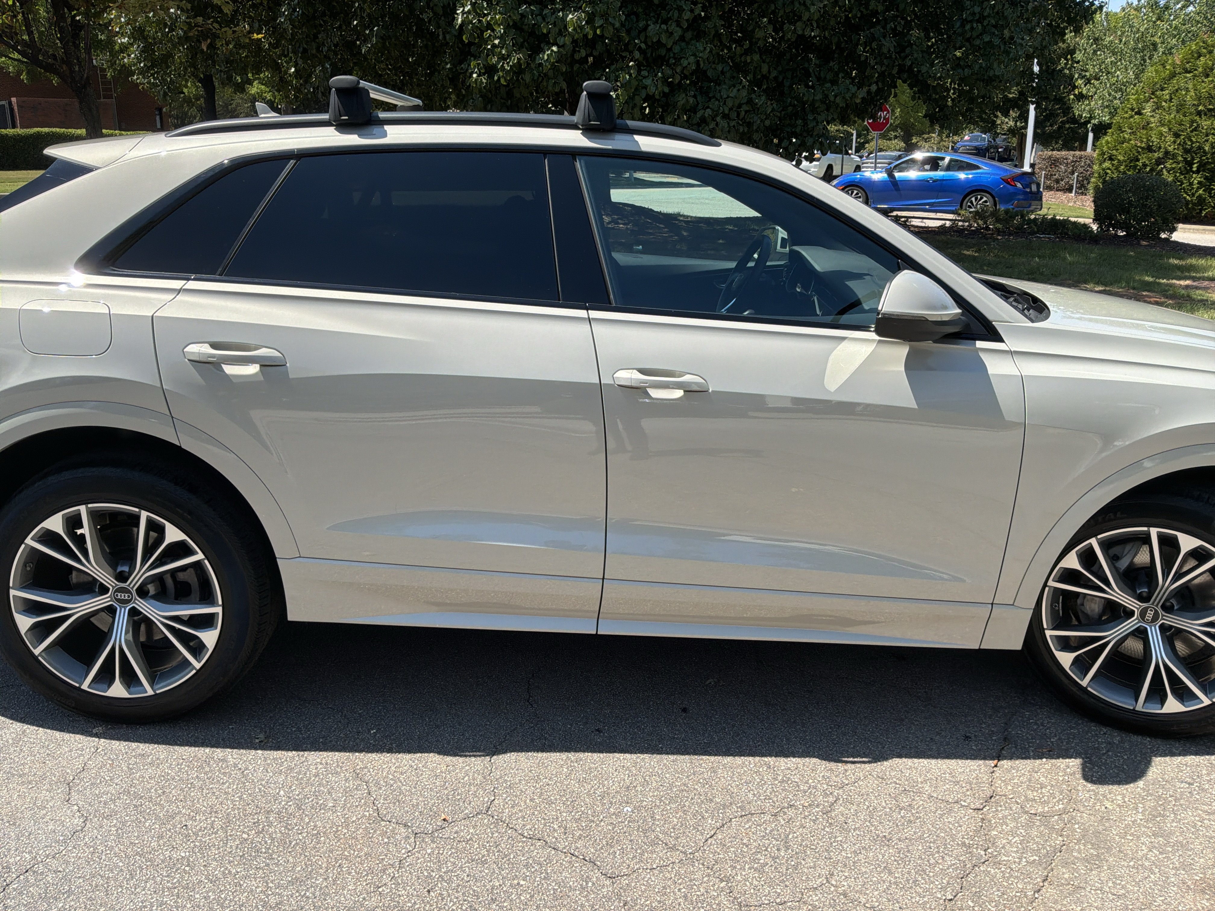Used 2022 Audi Q8 Premium AWD/4WD image 11