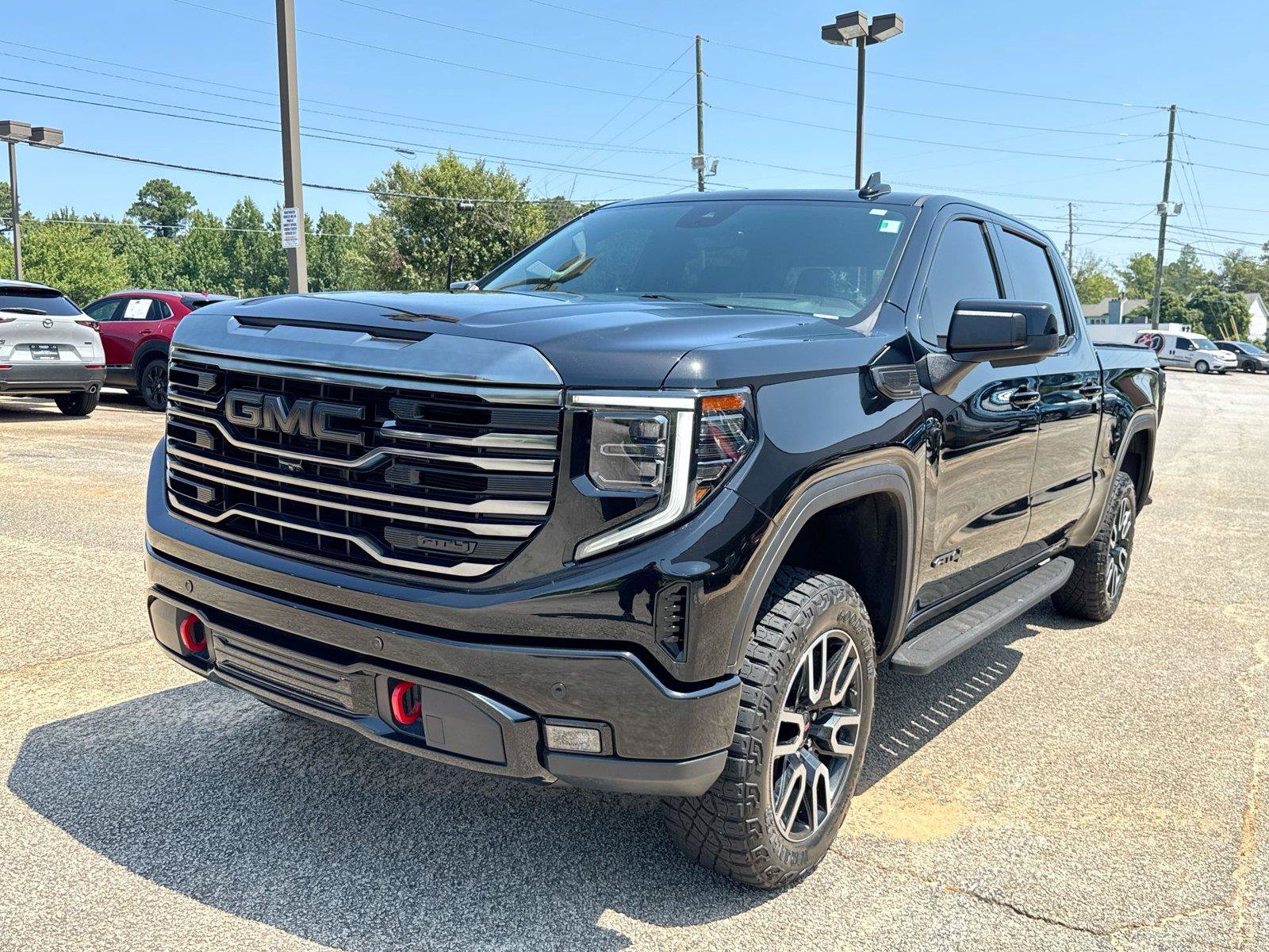 Used 2024 GMC Sierra 1500 AT4 w/ Technology Package AWD/4WD image 23