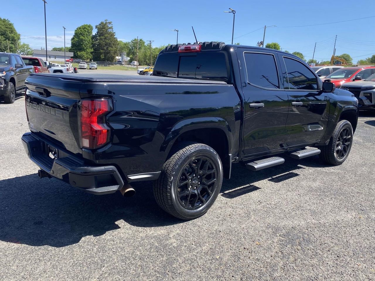 Used 2025 Chevrolet Colorado W/T w/ Advanced Trailering Package image 6