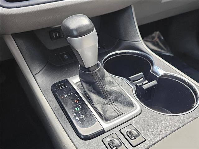 Used 2014 Toyota Highlander XLE AWD/4WD image 29