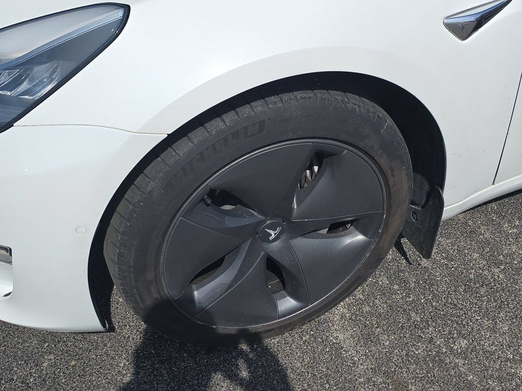 Used 2019 Tesla Model 3 Standard Range Plus RWD image 15