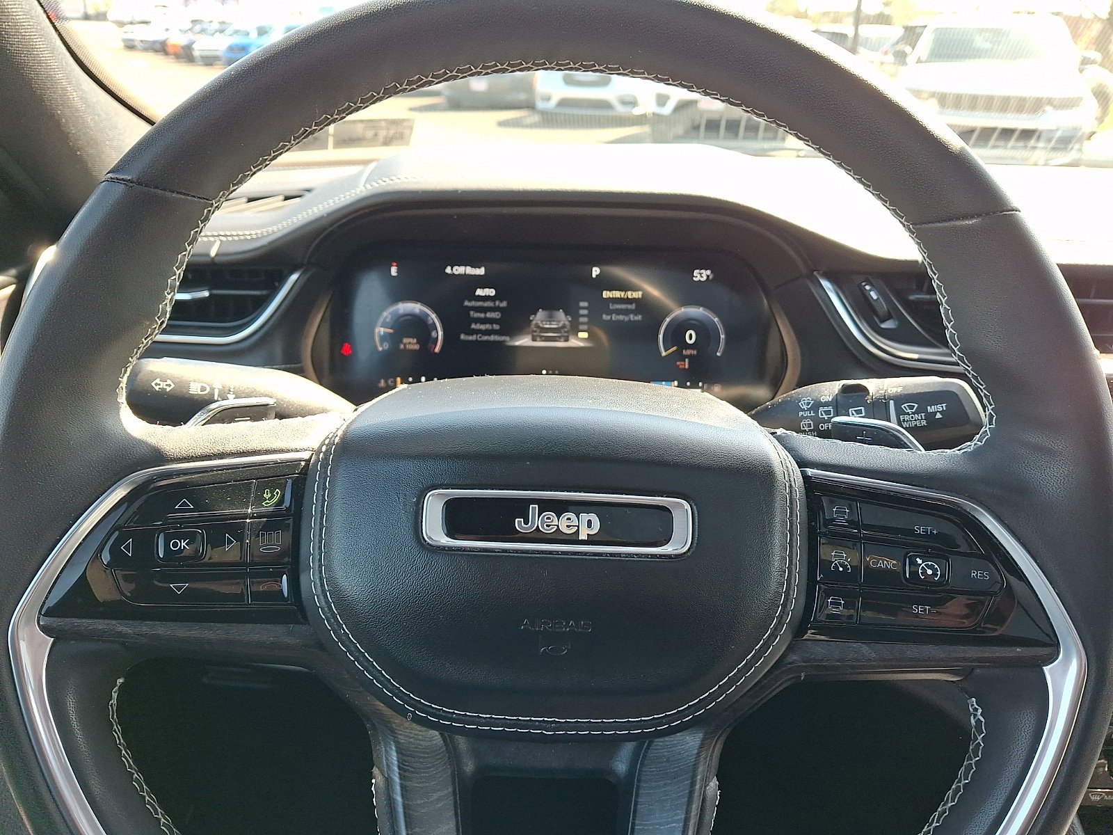 Used 2023 Jeep Grand Cherokee Overland AWD/4WD image 19