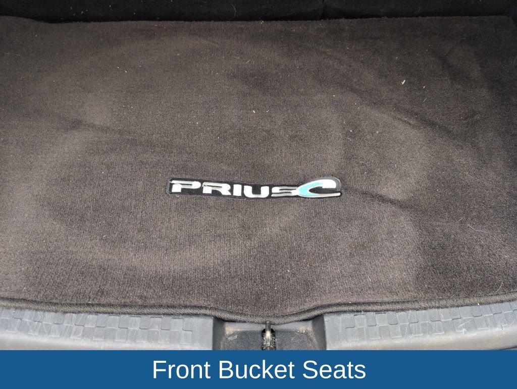 Used 2016 Toyota Prius C Three image 28