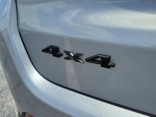 Used 2024 Jeep Compass Latitude w/ Altitude Special Edition image 5