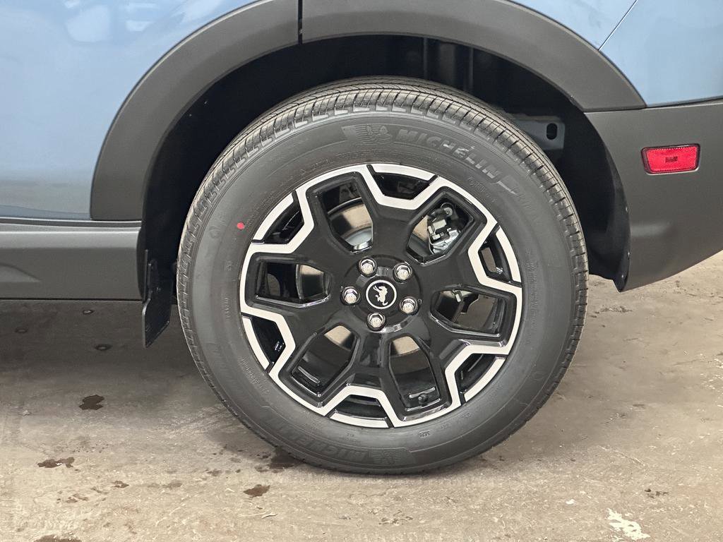 New 2025 Ford Bronco Sport Outer Banks w/ Outer Banks Tech Package+ image 40