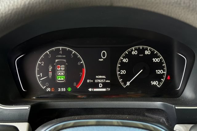 Used 2023 Honda Pilot LX image 32