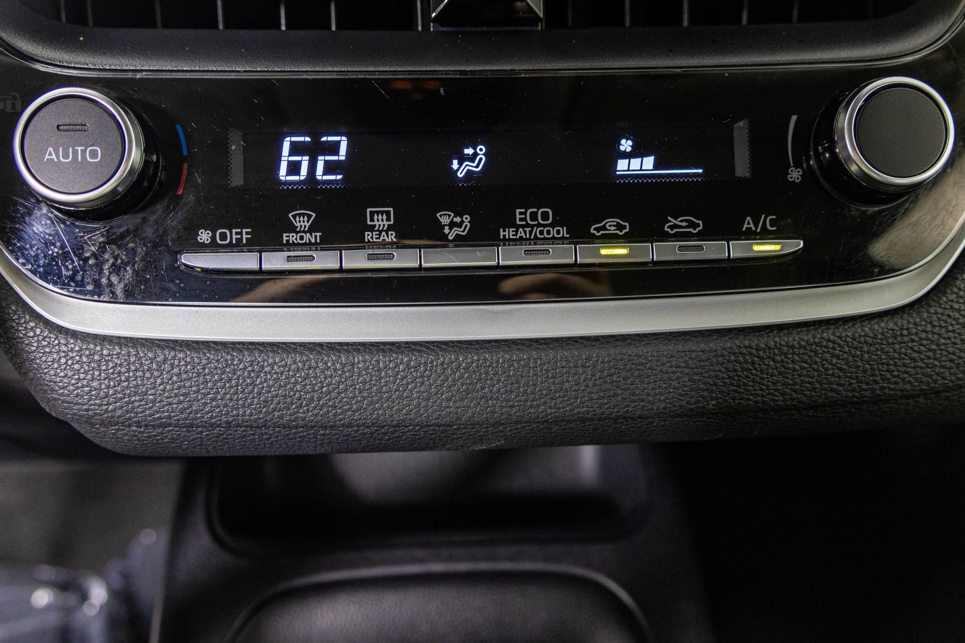 Used 2023 Toyota Corolla LE FWD image 25