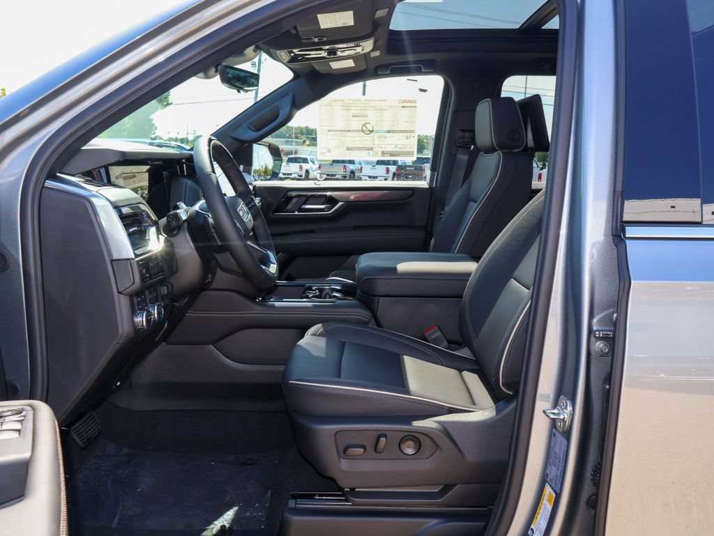 New 2026 GMC Yukon XL Elevation w/ Elevation Premium Package AWD/4WD image 10