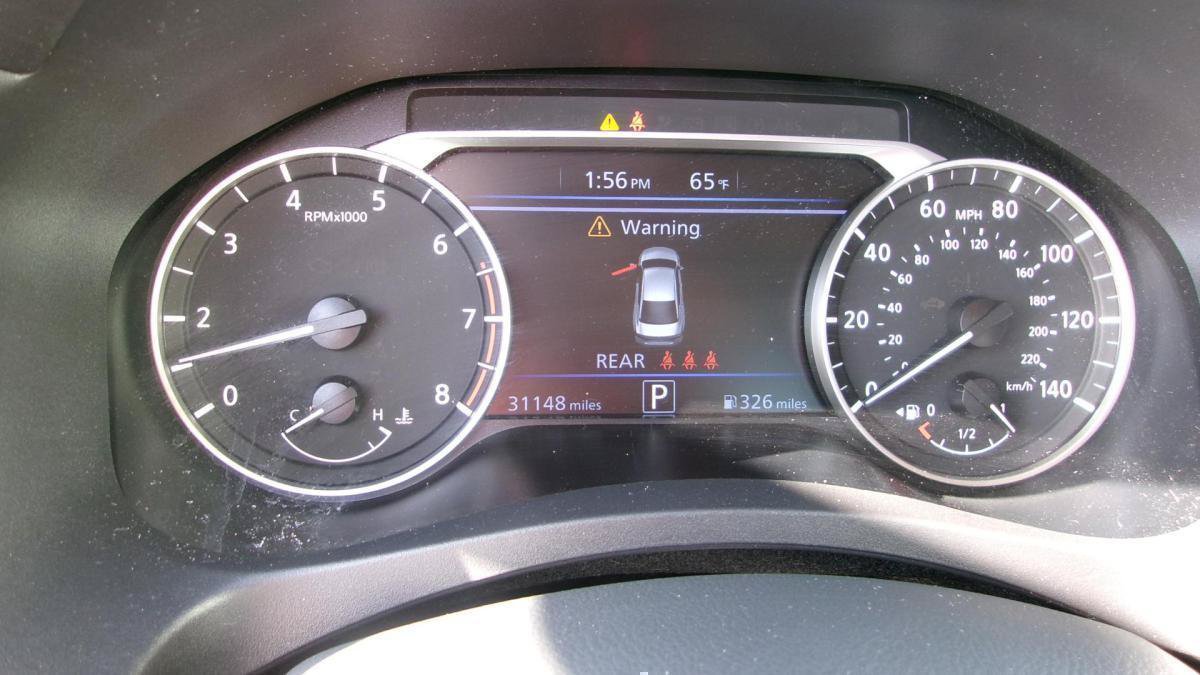 Used 2025 Nissan Altima 2.5 SV FWD image 14