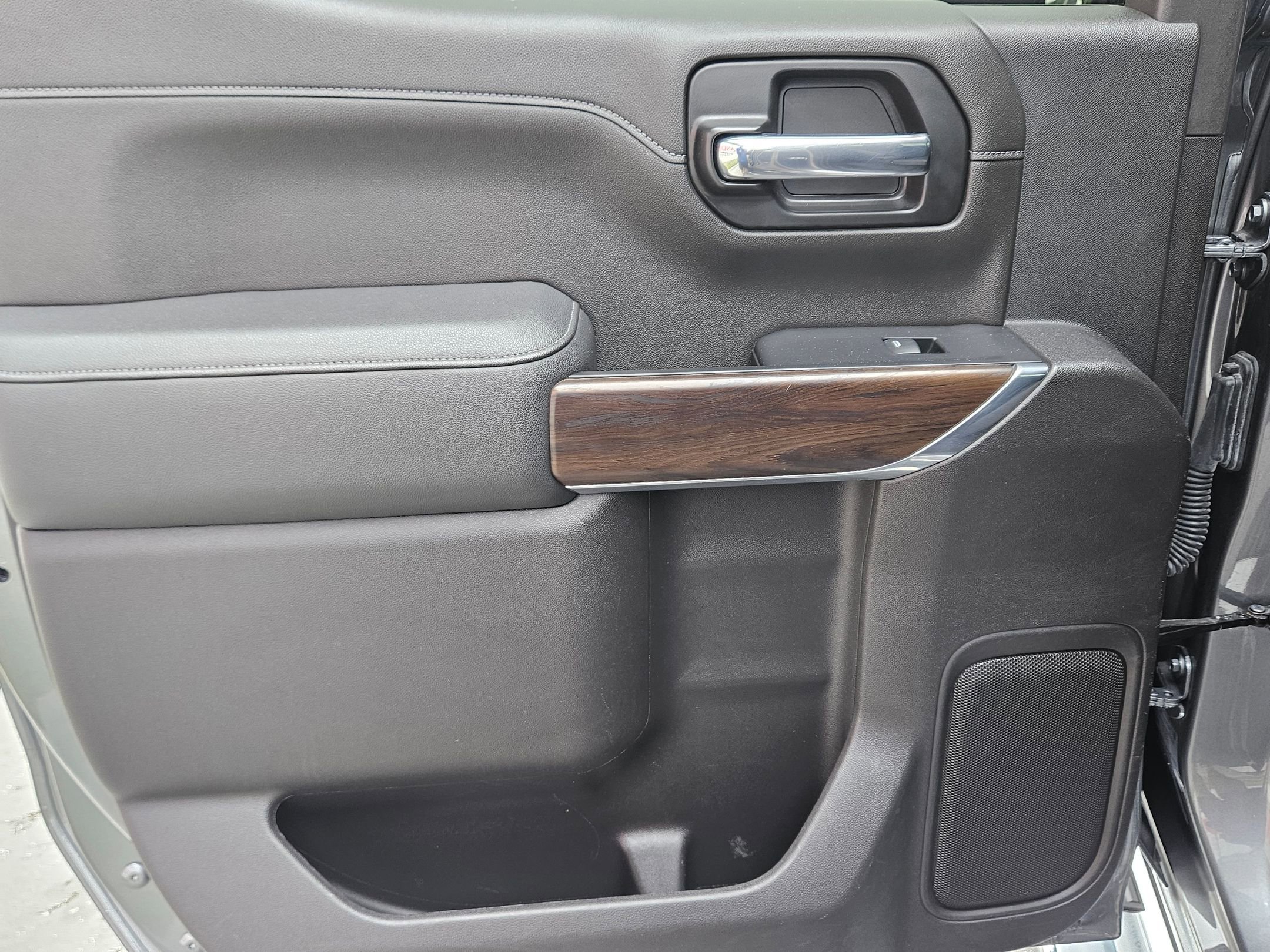 Used 2021 GMC Sierra 1500 SLT image 22