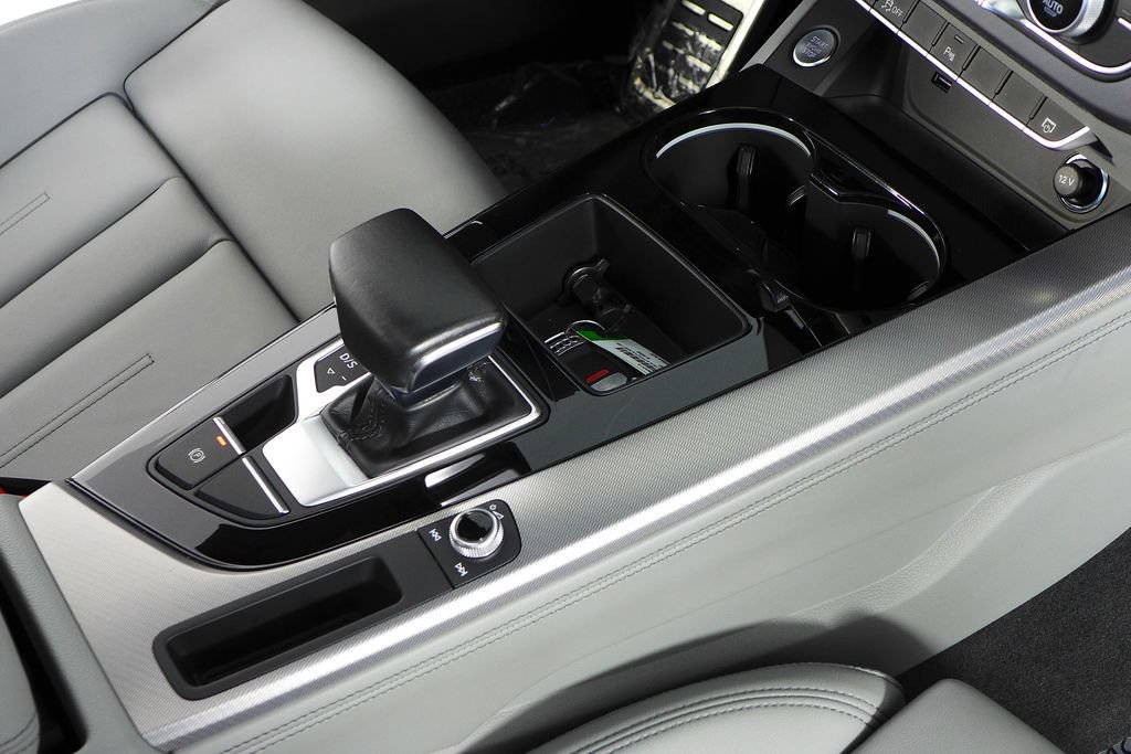 Used 2023 Audi A4 2.0T Premium Plus w/ Premium Plus Package AWD/4WD image 15
