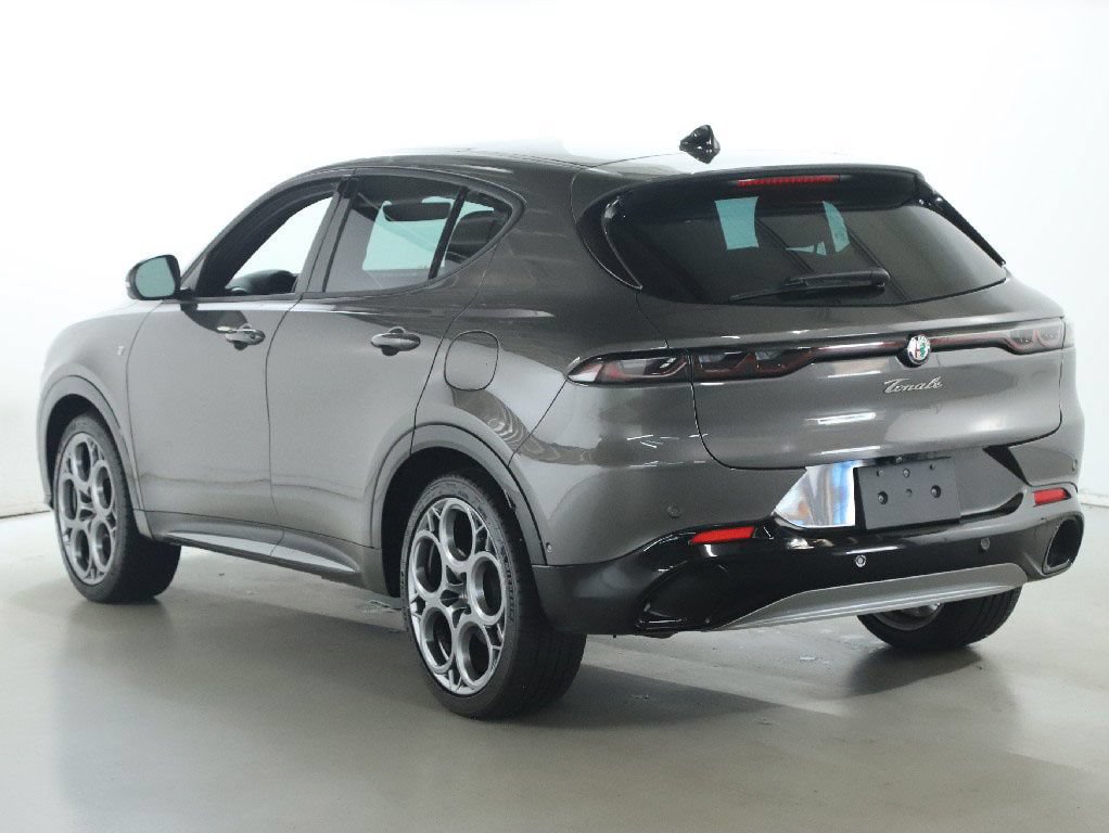 Used 2024 Alfa Romeo Tonale Ti w/ Active Assist Package AWD/4WD image 42