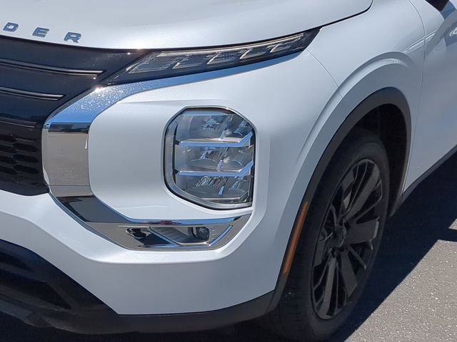 New 2026 Mitsubishi Outlander LE FWD image 9