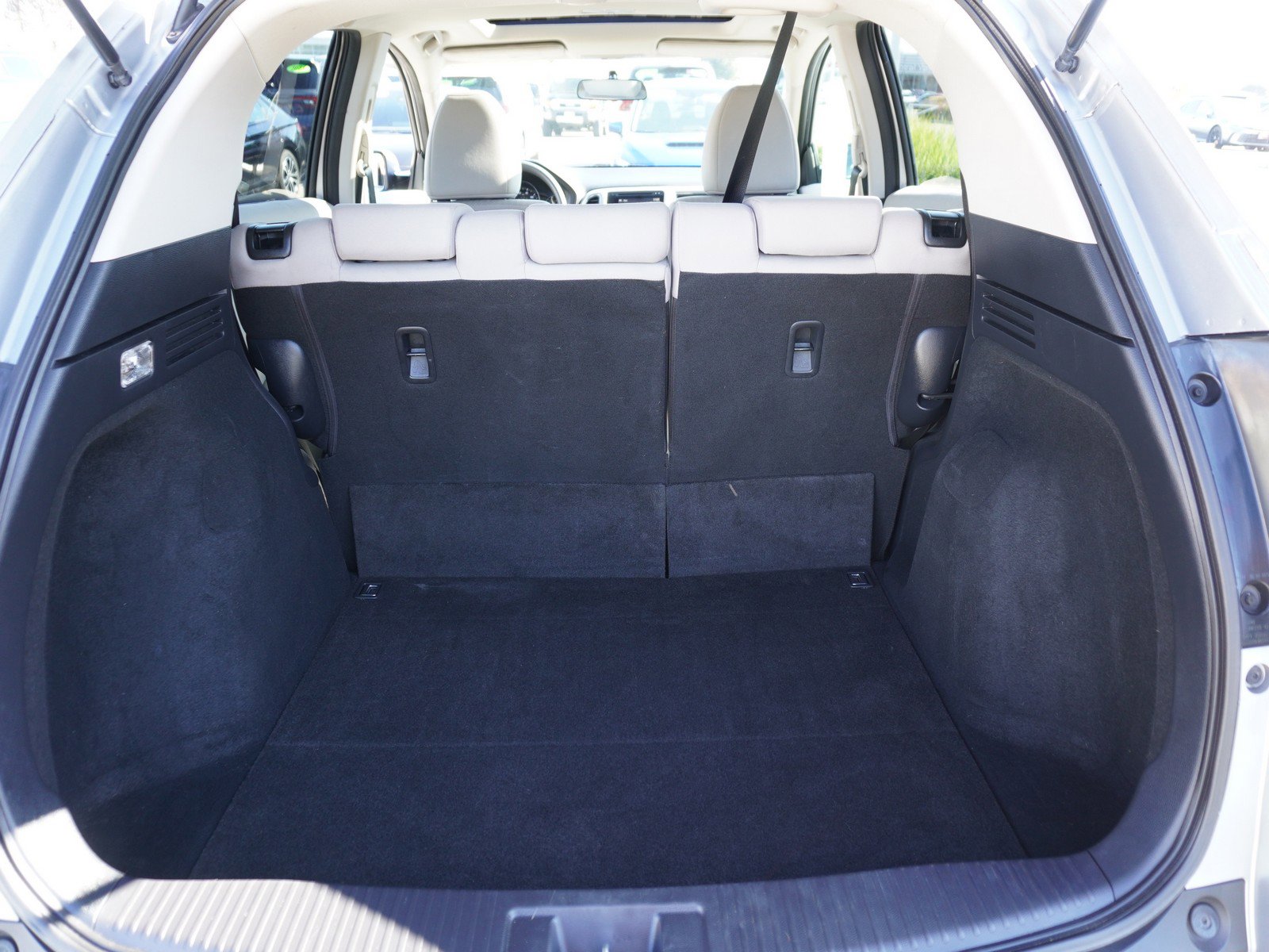 Used 2018 Honda HR-V EX image 10