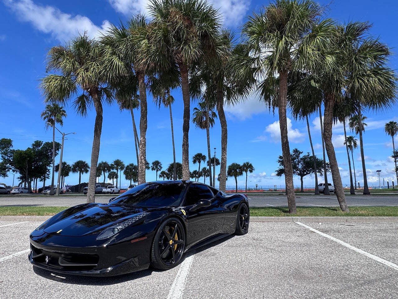 Used 2010 Ferrari 458 Italia Coupe RWD image 3