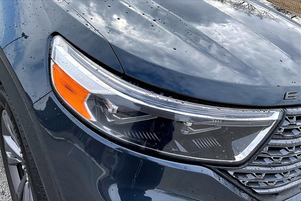 Used 2023 Ford Explorer XLT w/ Equipment Group 202A image 29