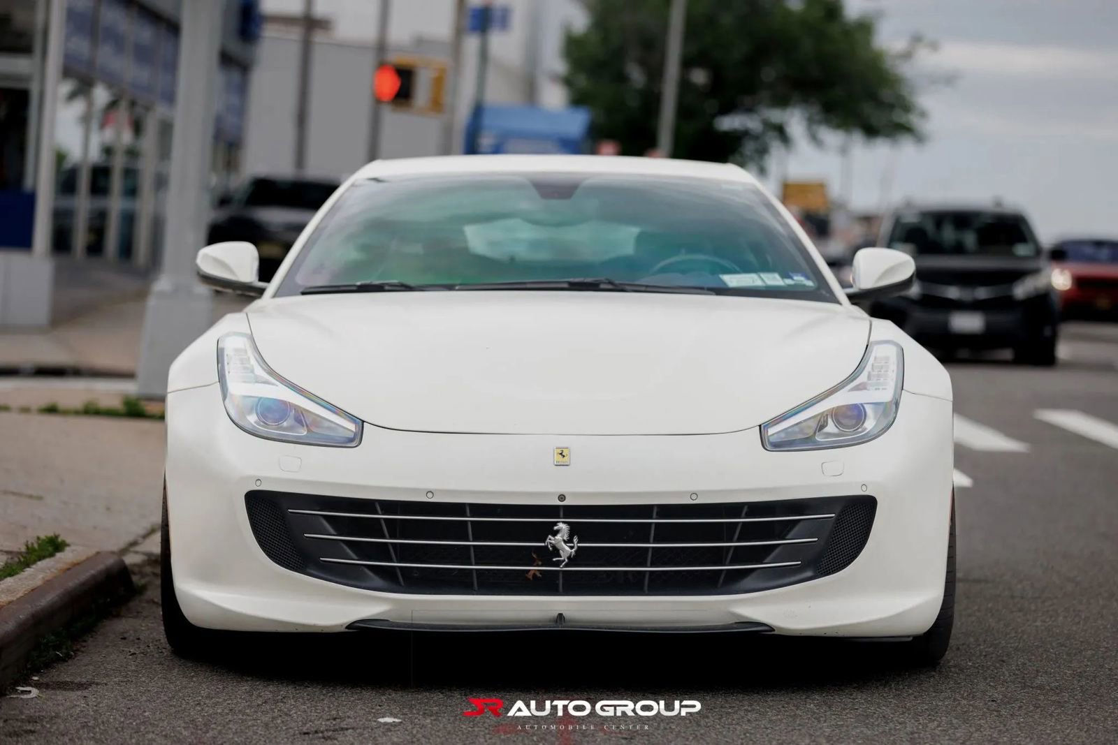 Used 2018 Ferrari GTC4Lusso T RWD image 2