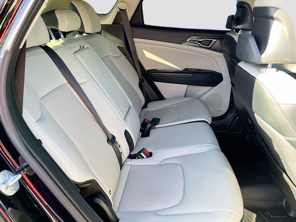 Used 2023 Kia Sportage EX FWD image 27