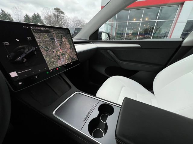 Used 2024 Tesla Model Y Long Range image 22