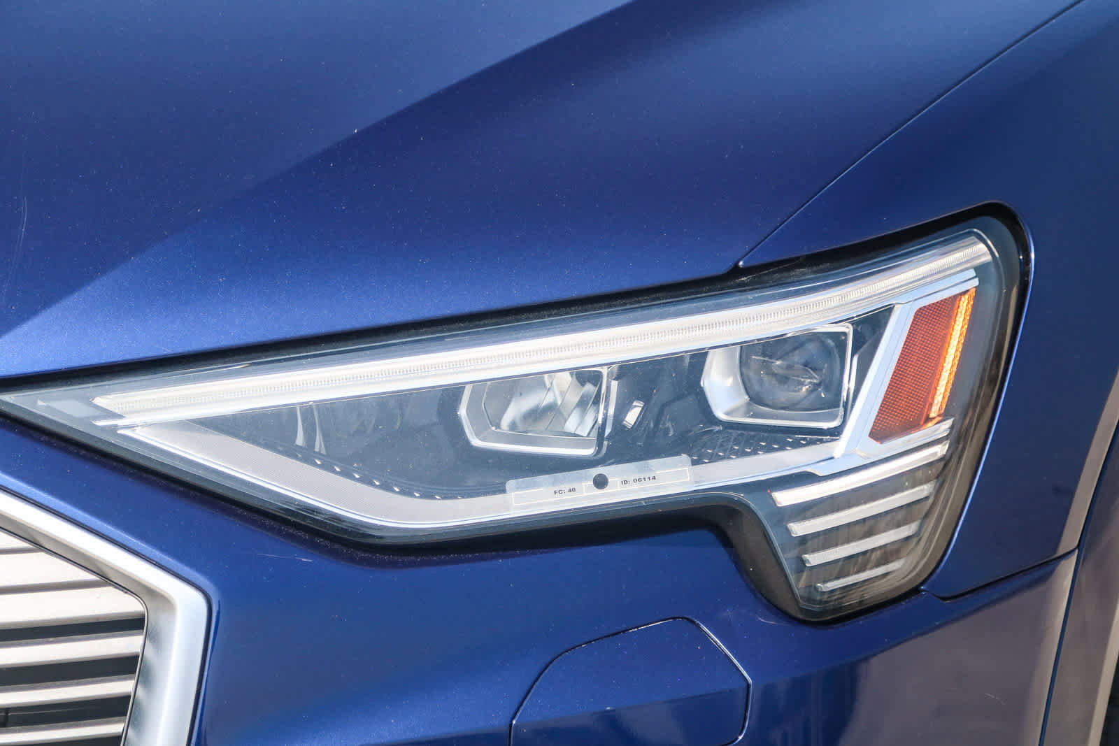 Used 2022 Audi e-tron Premium image 5