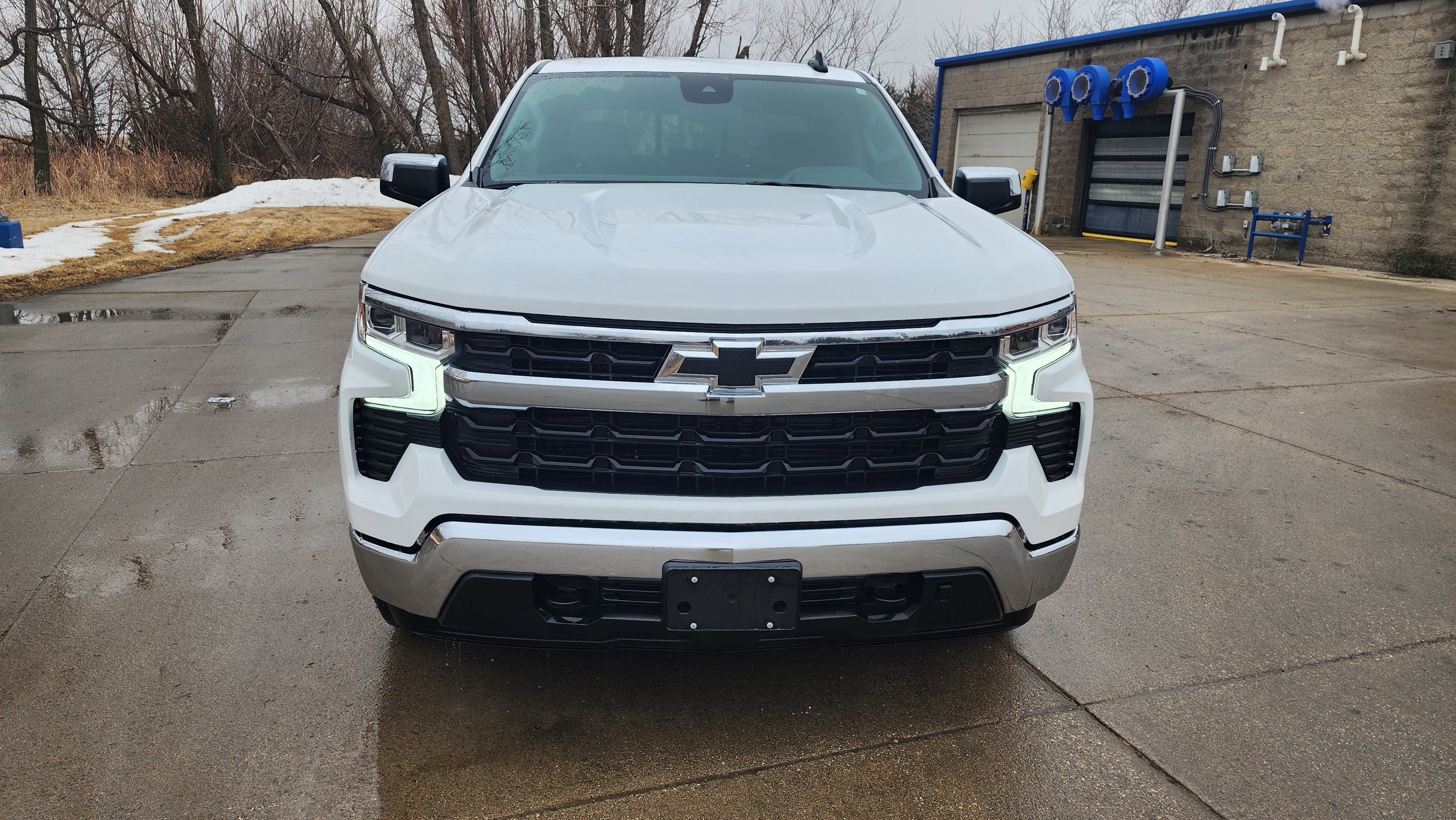 Certified 2025 Chevrolet Silverado 1500 LT image 2