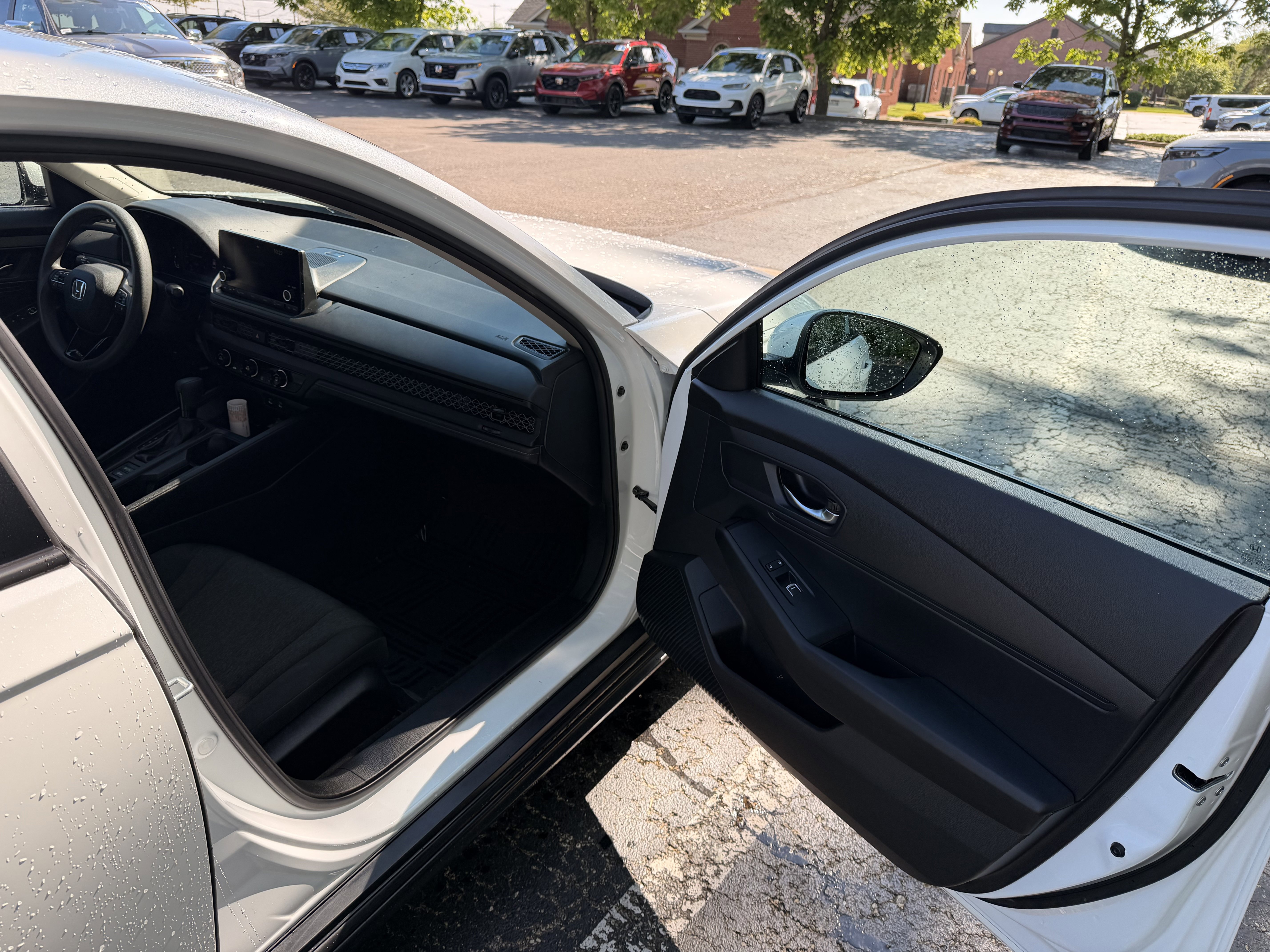 Used 2023 Honda Accord LX image 14
