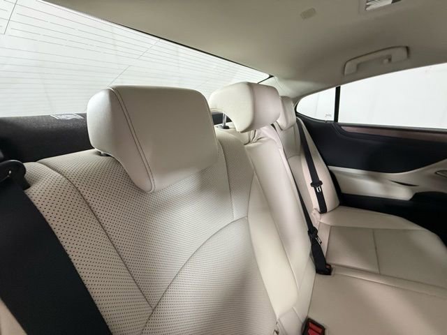 Certified 2025 Lexus ES 300h 300h w/ Premium Package image 28