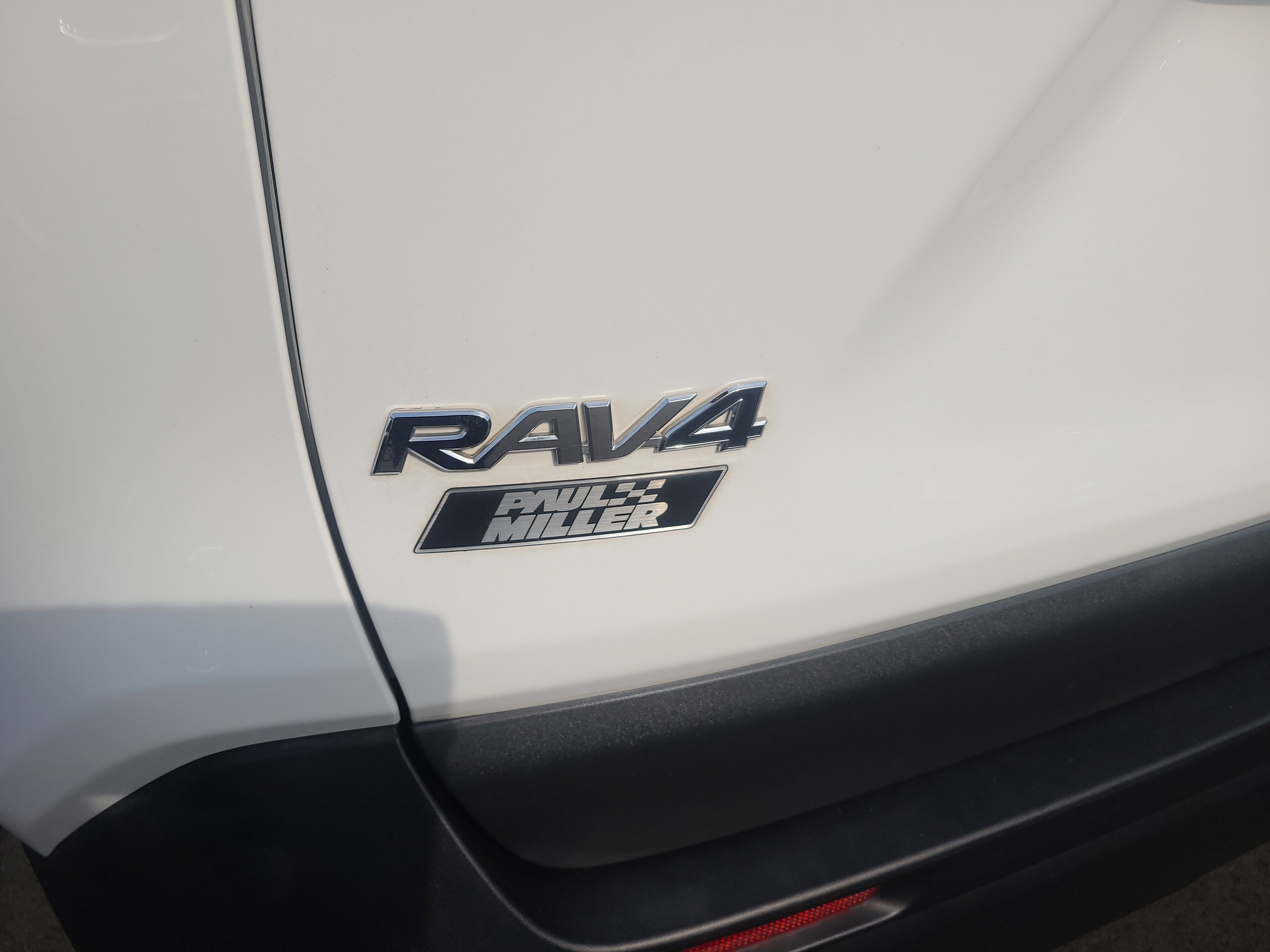 Certified 2019 Toyota RAV4 XLE w/ Convenience Package AWD/4WD image 29