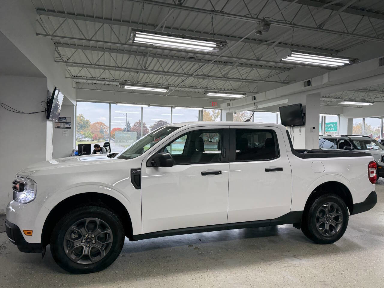 Used 2022 Ford Maverick XLT w/ Equipment Group 300A Standard image 3