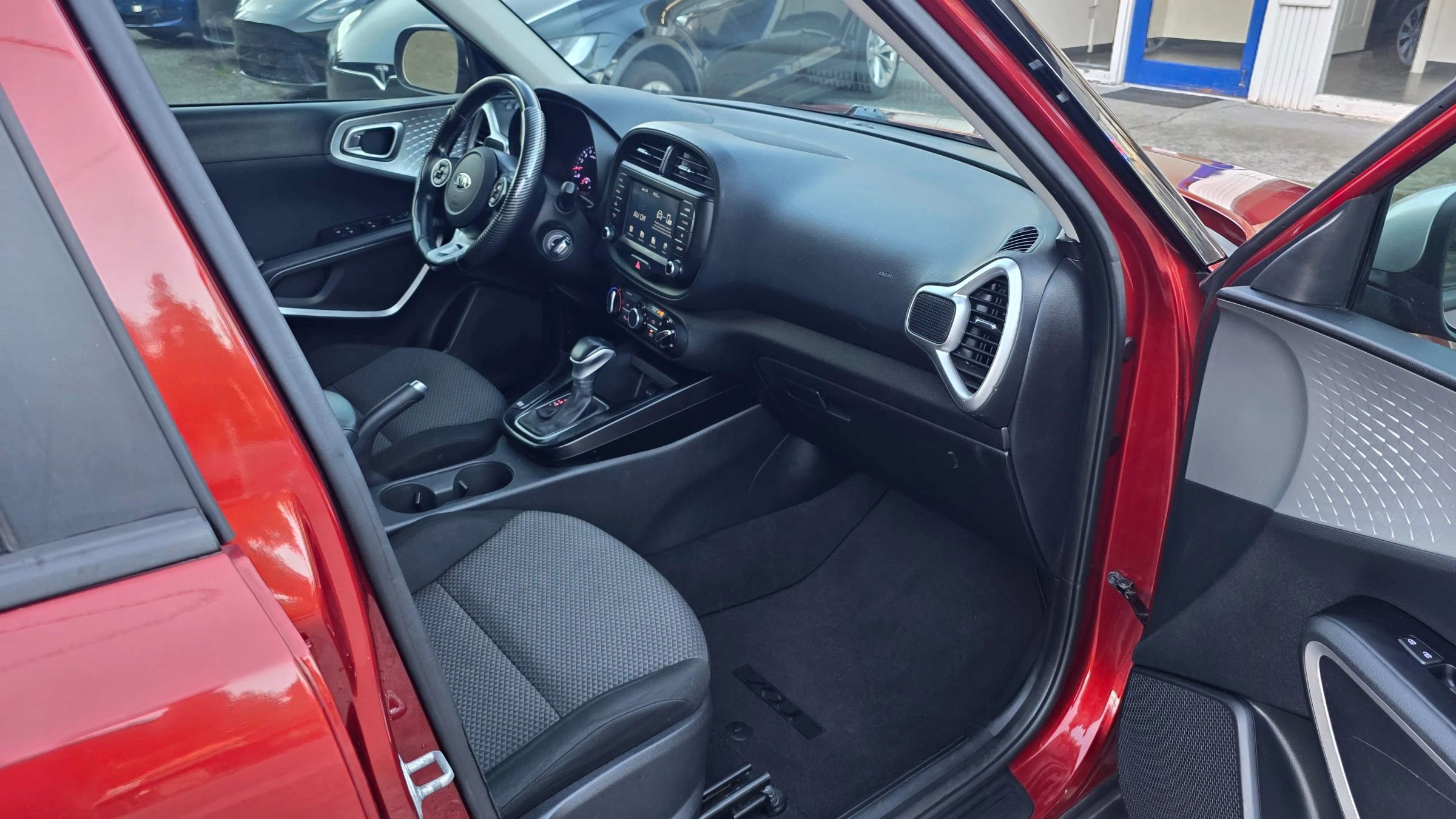 Used 2020 Kia Soul X-Line image 11