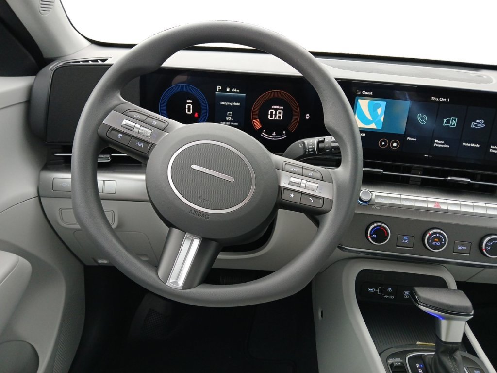 New 2027 Hyundai Kona SE FWD image 12