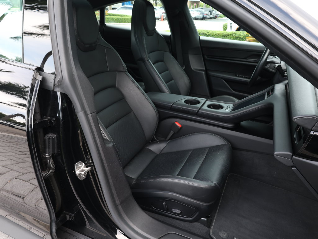 Used 2024 Porsche Taycan RWD image 21
