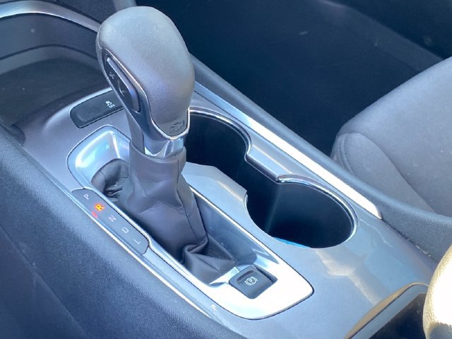 Used 2023 Chevrolet Malibu LT FWD image 12