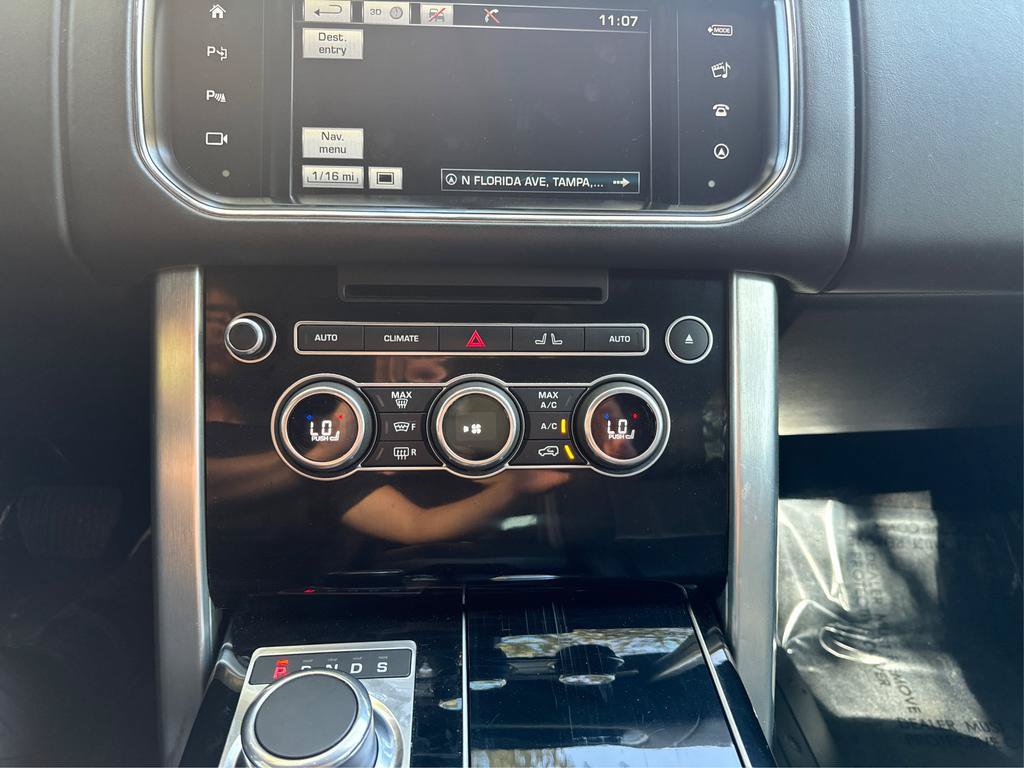 Used 2016 Land Rover Range Rover HSE AWD/4WD image 24